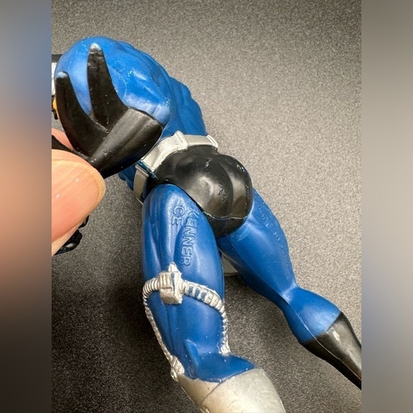 Vintage 1994 DC Comics Batman Action Figure Blue And Black 5” Kenner - Picture 6 of 7